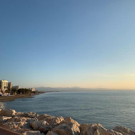 トレモリノスOasis En Playamar Con Piscinaアパートメント エクステリア 写真